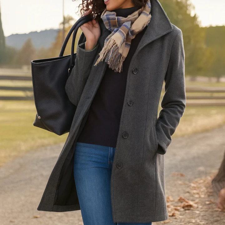 Rose | Coat with a Button