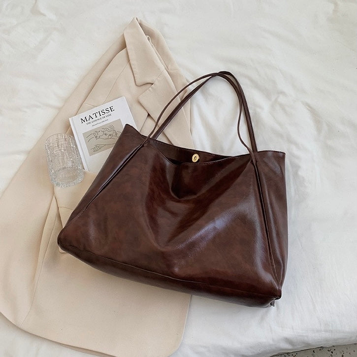 Gillian™ | Shiny Vegan Leather Handbag