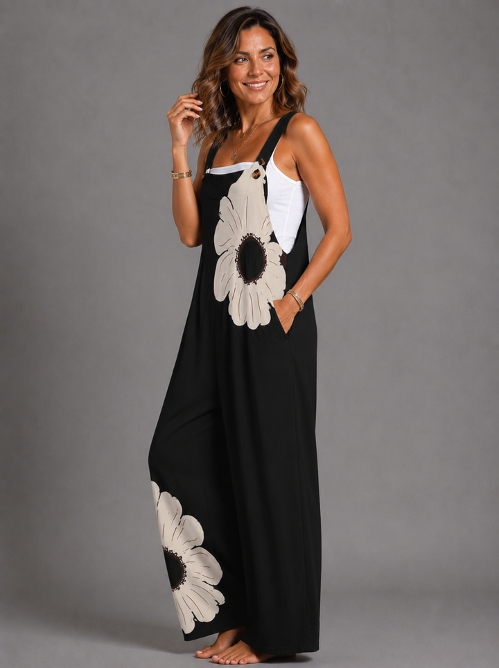 Niamh - Elegant oversized monochrome floral