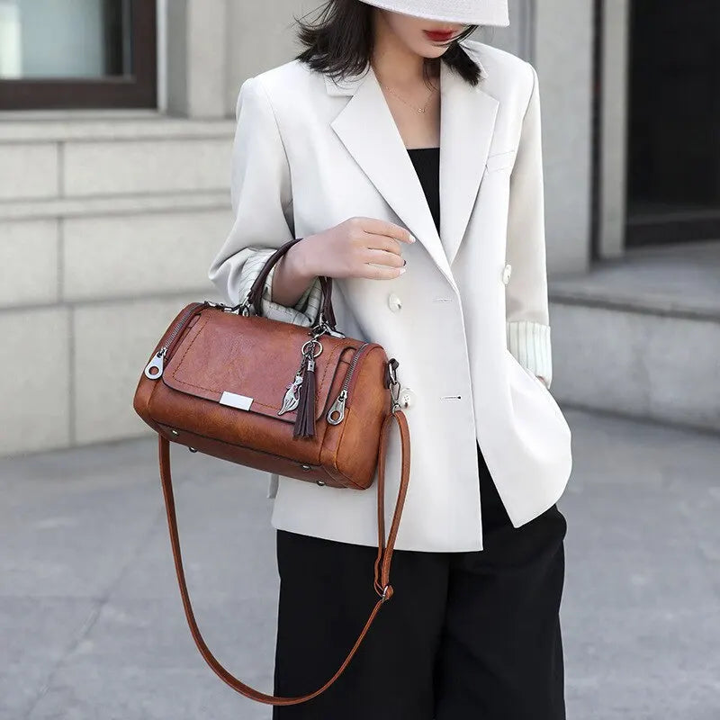 Julia™ | Bag made from structured Vegan Leather