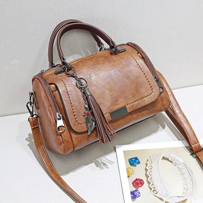 Julia™ | Bag made from structured Vegan Leather